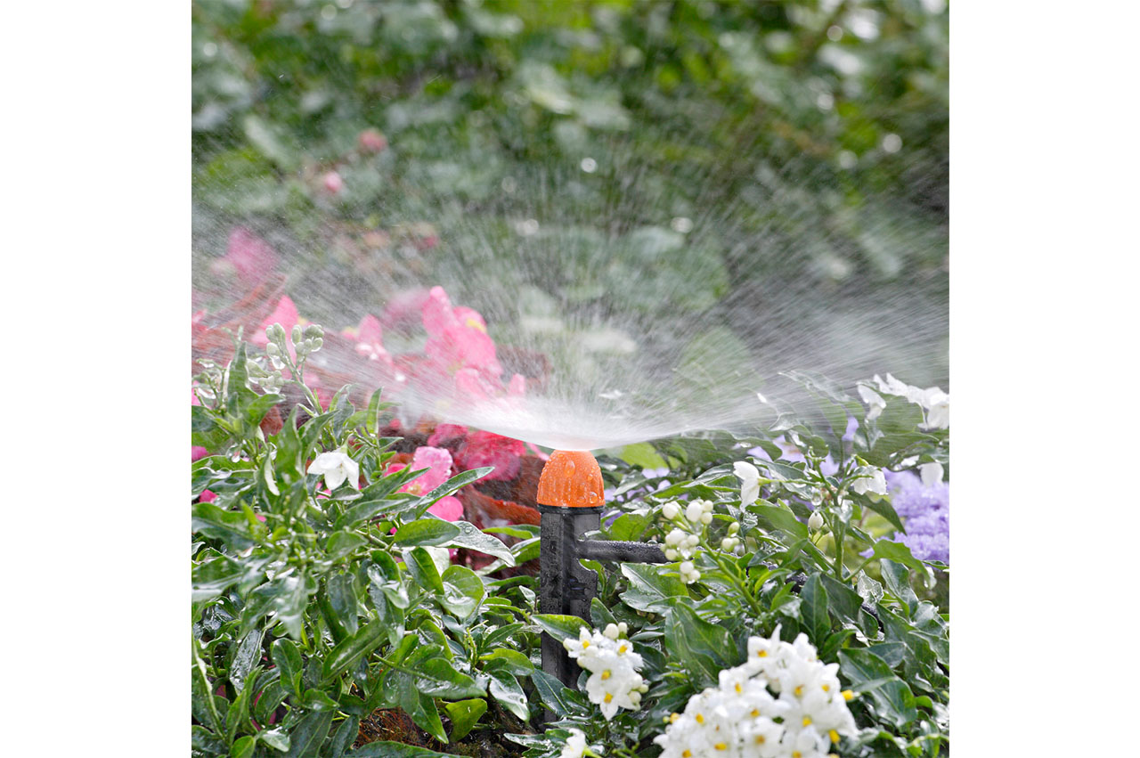 Claber einstellbare Nebeldüse 360° mit Erdspieß (10 Stück)