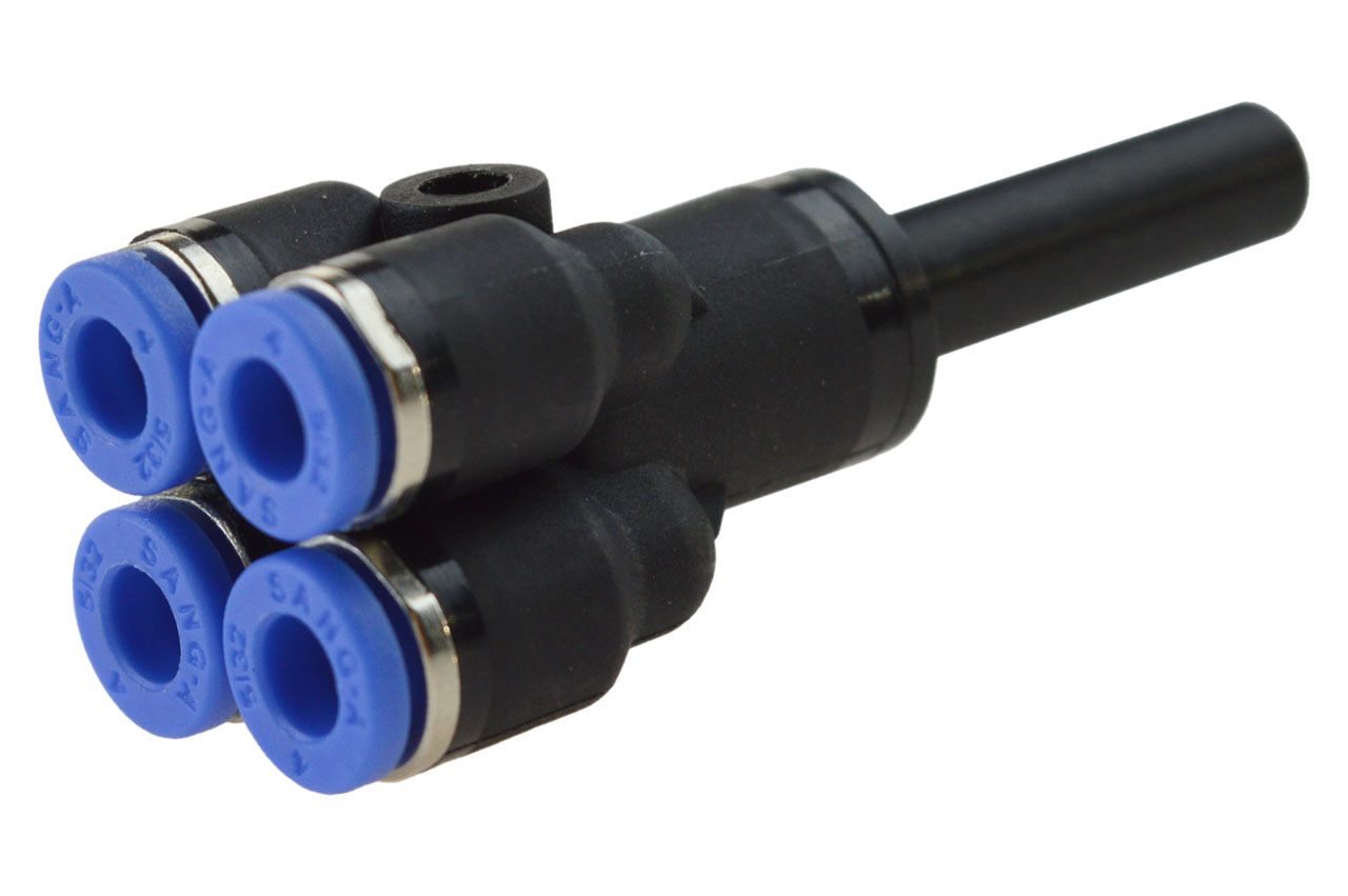 Mehrfachverteiler mit Stecknippel und 4 reduzierten Abgängen, Standard